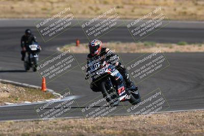 media/Apr-19-2025-AHRMA (Sat) [[3d98ca3309]]/Race/Group 8/Turn 4/